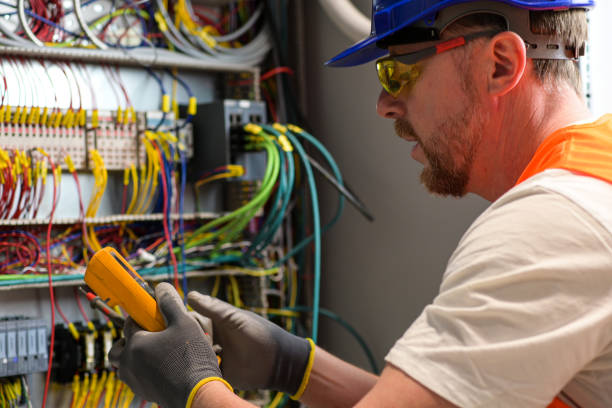 Best Emergency Electrical Repair  in Everett, MA